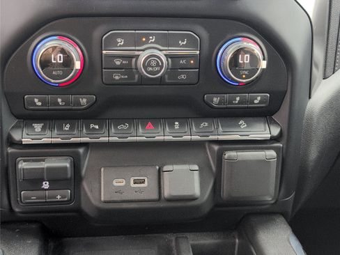 Used 2021 Chevrolet Silverado 2500 LTZ w/ Carhartt Edition image 20