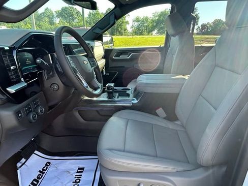 New 2026 Chevrolet Silverado 1500 LTZ AWD/4WD image 9