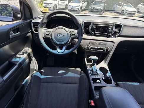Used 2019 Kia Sportage LX AWD/4WD image 12
