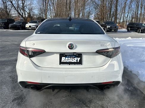 New 2025 Alfa Romeo Giulia AWD w/ Driving Assist Package image 7