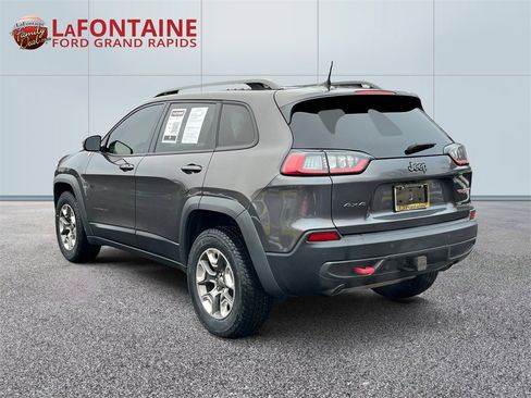 Used 2019 Jeep Cherokee Trailhawk w/ Cold Weather Group image 5