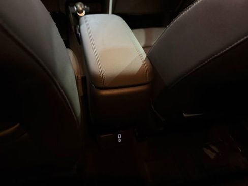Used 2023 Buick Encore GX Essence w/ Sport Touring Package AWD/4WD image 29