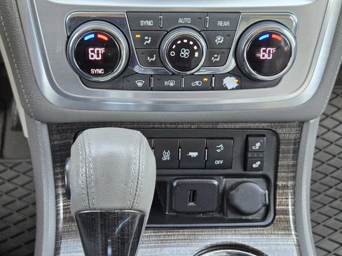 Used 2016 GMC Acadia SLT FWD image 20