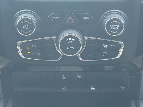 Used 2017 RAM 1500 Sport w/ Black Ram 1500 Sport Group RWD image 27