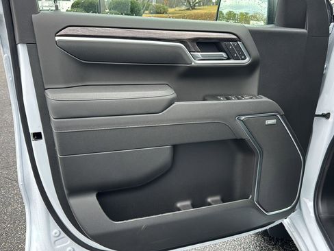 New 2026 Chevrolet Silverado 1500 LTZ w/ Z71 Off-Road Package image 14