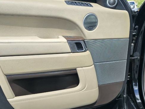 Used 2014 Land Rover Range Rover Sport HSE image 10