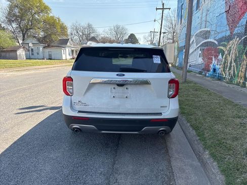 Used 2020 Ford Explorer Limited image 5