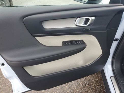 New 2026 Volvo XC40 B5 Plus w/ Protection Package Premier image 10