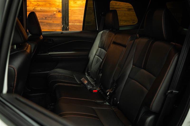 Used 2023 Honda Passport TrailSport image 11