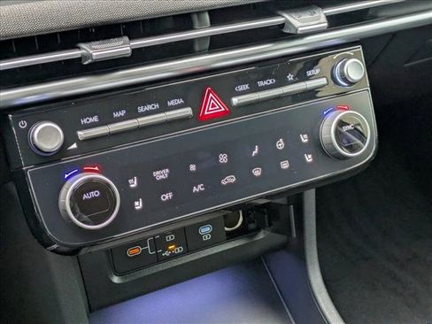 New 2026 Hyundai Tucson Limited image 16