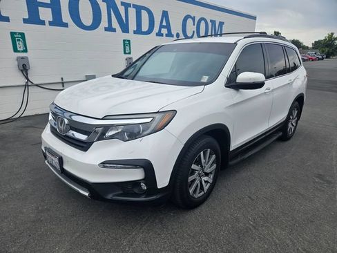 Used 2020 Honda Pilot EX image 1
