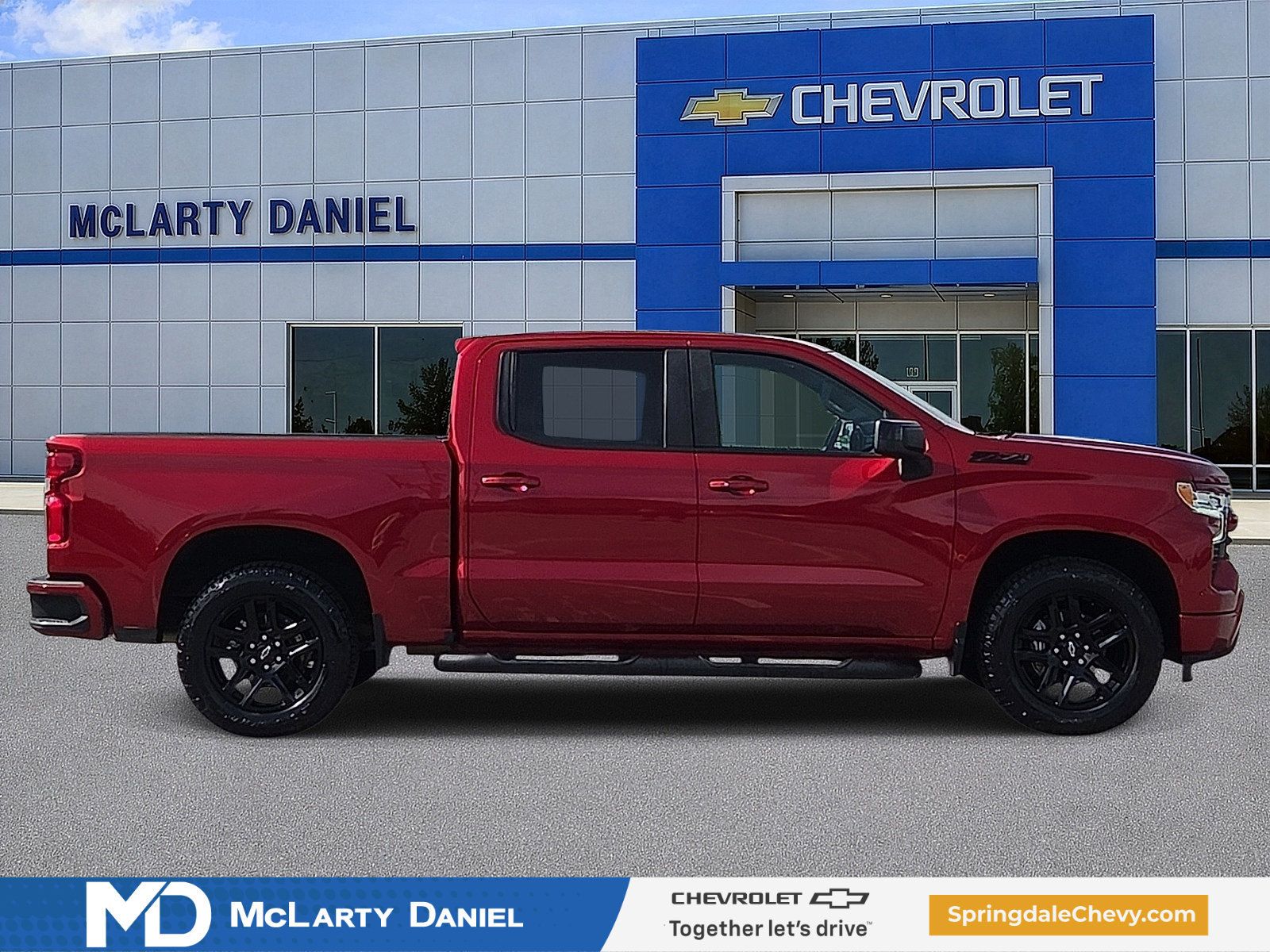 Certified 2024 Chevrolet Silverado 1500 RST w/ Z71 Off-Road Package AWD/4WD image 6