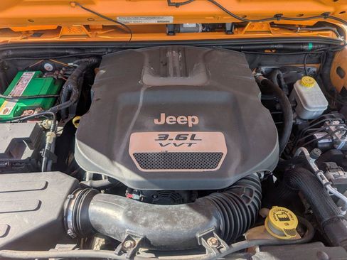 Used 2012 Jeep Wrangler Sport AWD/4WD image 13