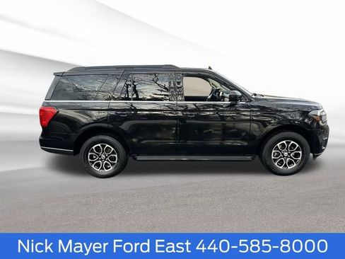 Certified 2024 Ford Expedition XLT image 8
