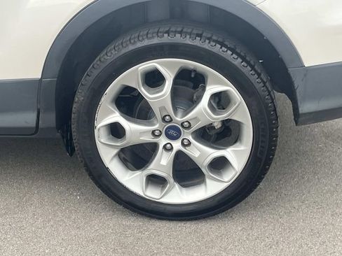 Used 2016 Ford Escape Titanium w/ Equipment Group 301A FWD image 11