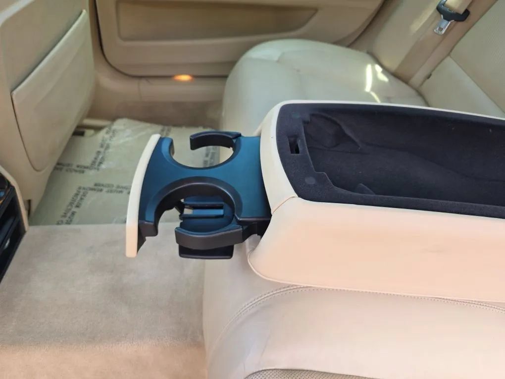 Used 2015 BMW 750Li RWD image 46