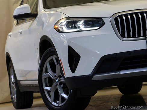 Used 2024 BMW X3 xDrive30i w/ Convenience Package AWD/4WD image 4