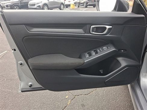 Used 2025 Honda Civic Sport image 12