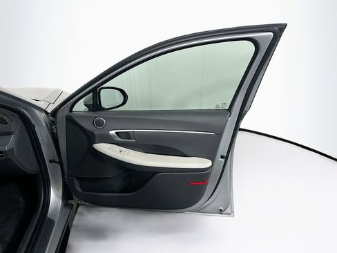 Used 2025 Hyundai Sonata SEL image 32