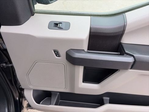 Used 2018 Ford F150 XL w/ Equipment Group 101A Mid AWD/4WD image 23