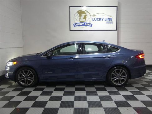 Used 2019 Ford Fusion Titanium image 7