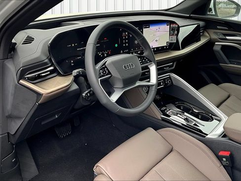 New 2025 Audi Q5 Premium Plus AWD/4WD image 7