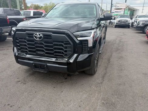 Used 2022 Toyota Tundra SR5 w/ Convenience Package RWD image 6