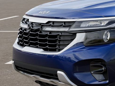 New 2026 Kia Seltos EX FWD image 12