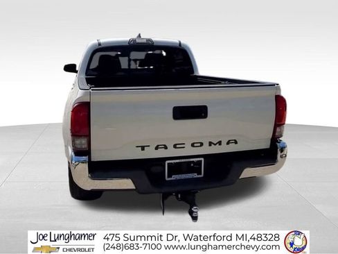 Used 2019 Toyota Tacoma SR5 RWD image 7