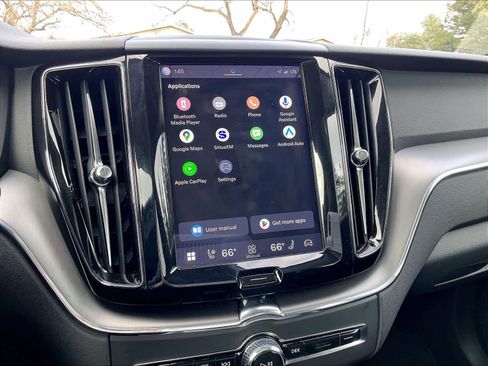 Used 2025 Volvo XC60 B5 Core image 35