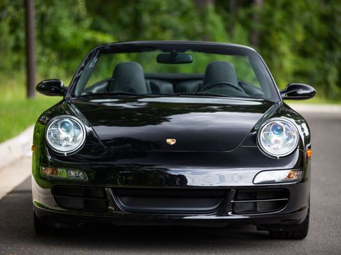 Used 2005 Porsche 911 Carrera S image 19