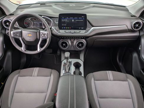 Used 2025 Chevrolet Blazer LT AWD/4WD image 24