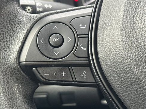 Used 2021 Toyota Corolla LE image 35