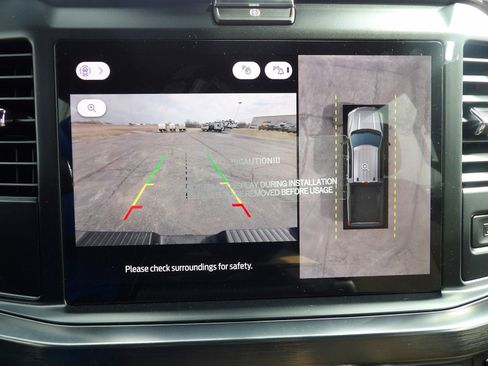 New 2025 Ford F250 Lariat w/ Chrome Package image 58