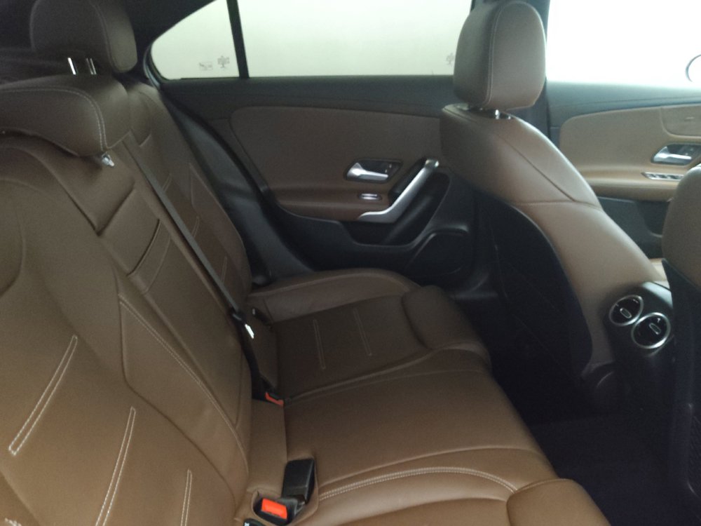 Used 2022 Mercedes-Benz A 220 4MATIC image 19