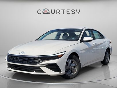 New 2026 Hyundai Elantra SE
