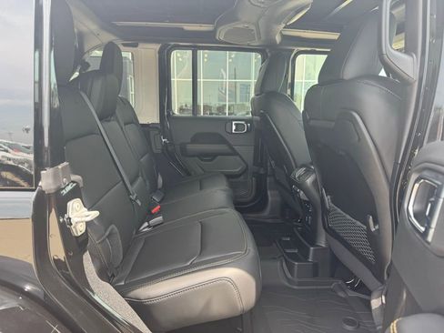 New 2025 Jeep Wrangler Unlimited Rubicon 392 image 22