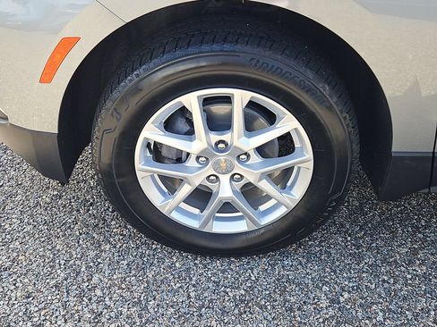 Certified 2024 Chevrolet Equinox LT AWD/4WD image 7