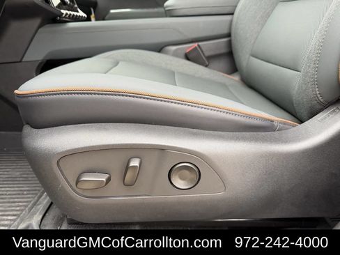 New 2026 GMC Acadia AT4 w/ LPO, Floor Liner Package AWD/4WD image 22