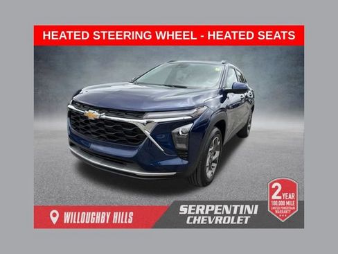 Used 2024 Chevrolet Trax LT w/ Driver Confidence Package FWD image 1
