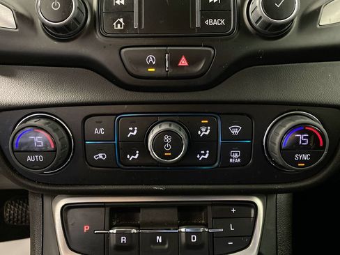 Used 2023 GMC Terrain SLE w/ Driver Convenience Package AWD/4WD image 18
