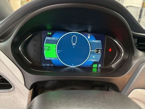 Used 2017 Chevrolet Bolt LT FWD image 13