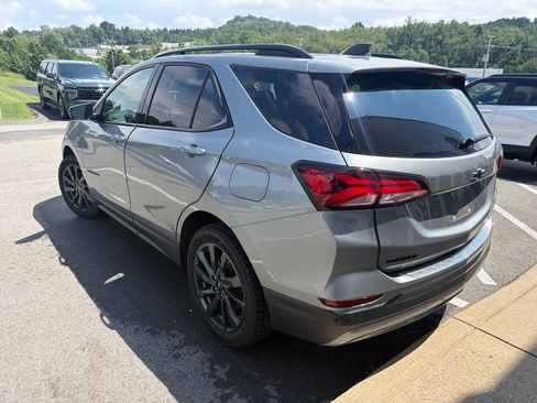 Used 2023 Chevrolet Equinox RS AWD/4WD image 7