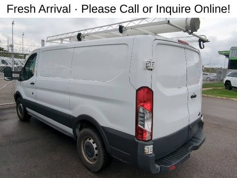 Used 2018 Ford Transit 250 130 Low Roof RWD image 3