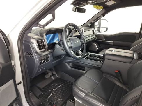 Used 2025 Ford F350 Platinum image 41