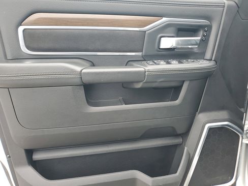 Used 2024 RAM 2500 Laramie image 19