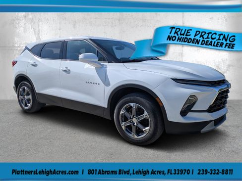Used 2023 Chevrolet Blazer LT FWD image 1