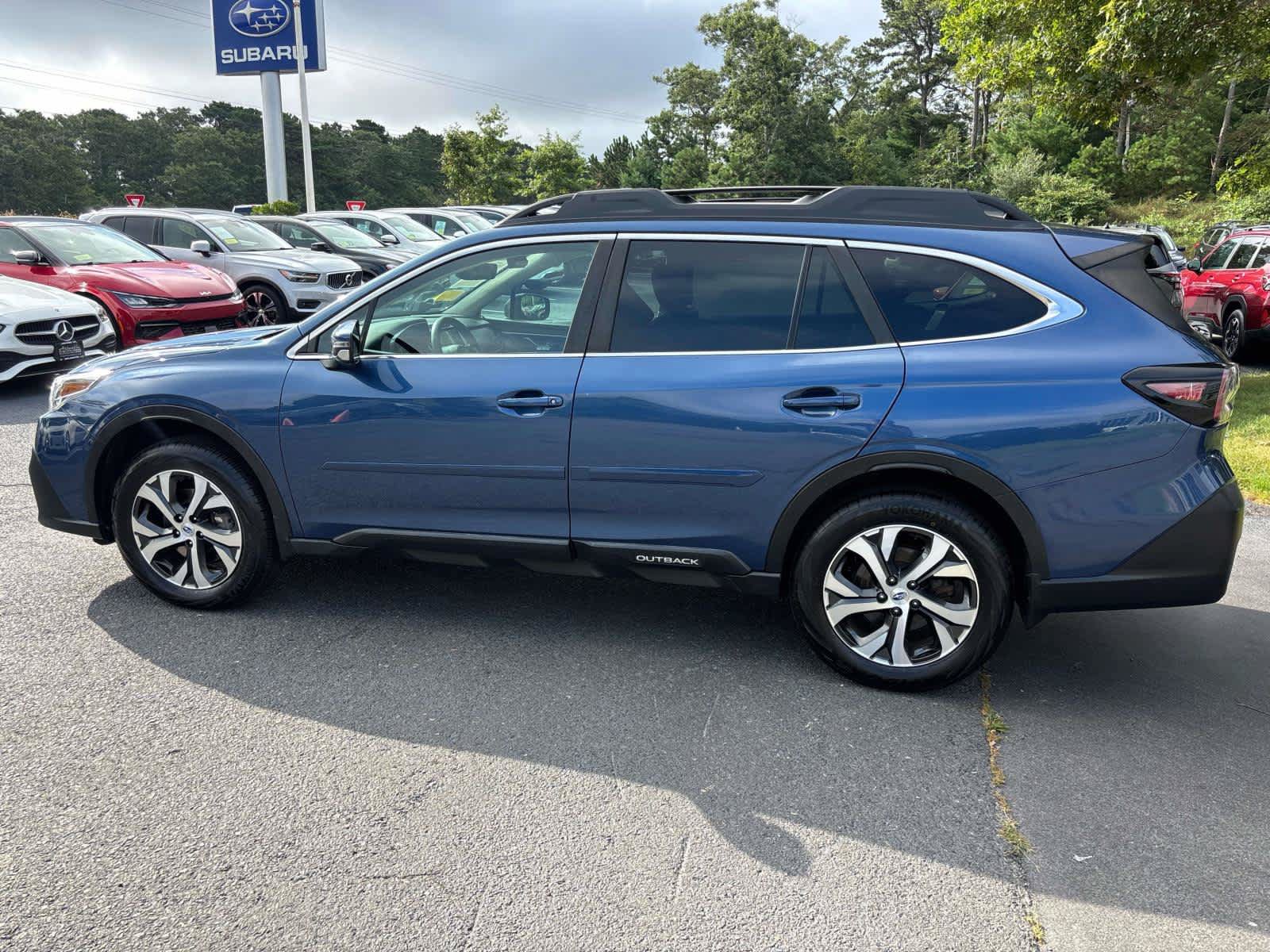 Used 2022 Subaru Outback Limited AWD/4WD image 6