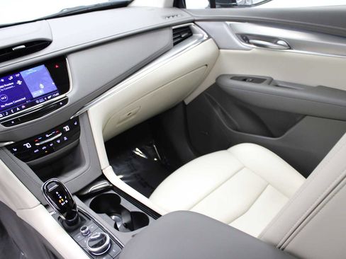 Certified 2023 Cadillac XT5 Premium Luxury image 24