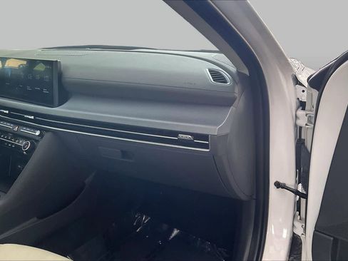 Certified 2025 Hyundai Sonata SE FWD image 19